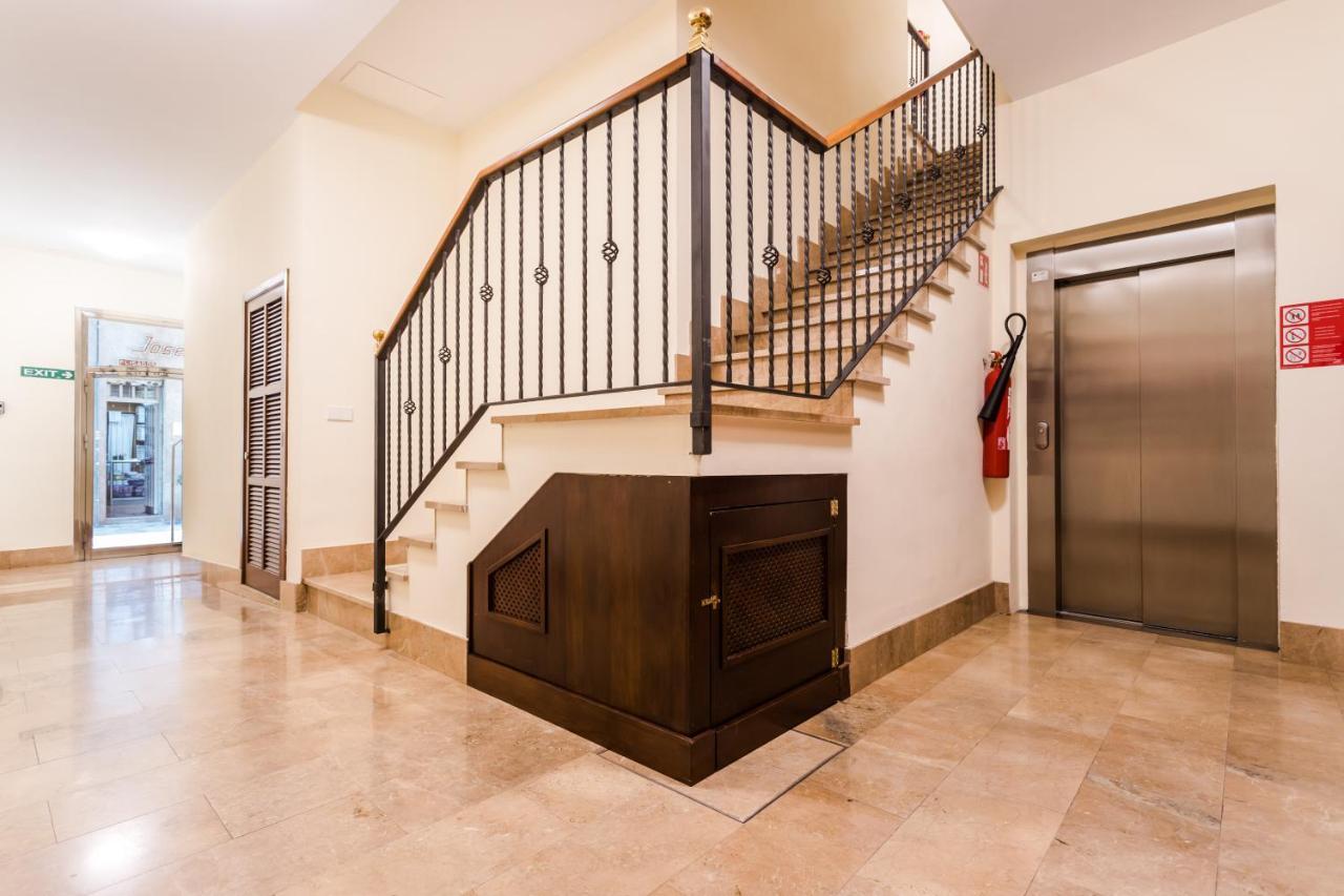 Mallorca Suites - Turismo De Interior Palma de Mallorca Bagian luar foto
